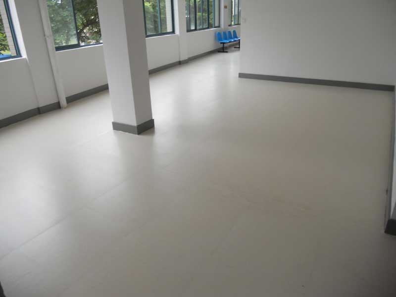 塑膠地板成為當今的主流產品，火爆各個行業