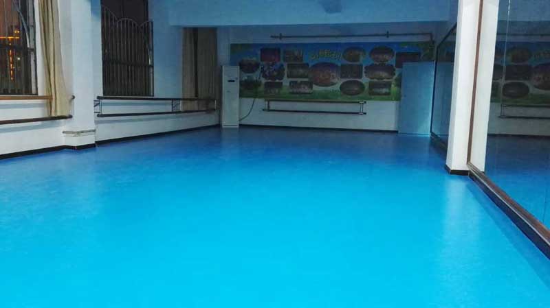 舞蹈室地板 舞蹈室地板企業(yè)應(yīng)該“看人上菜”